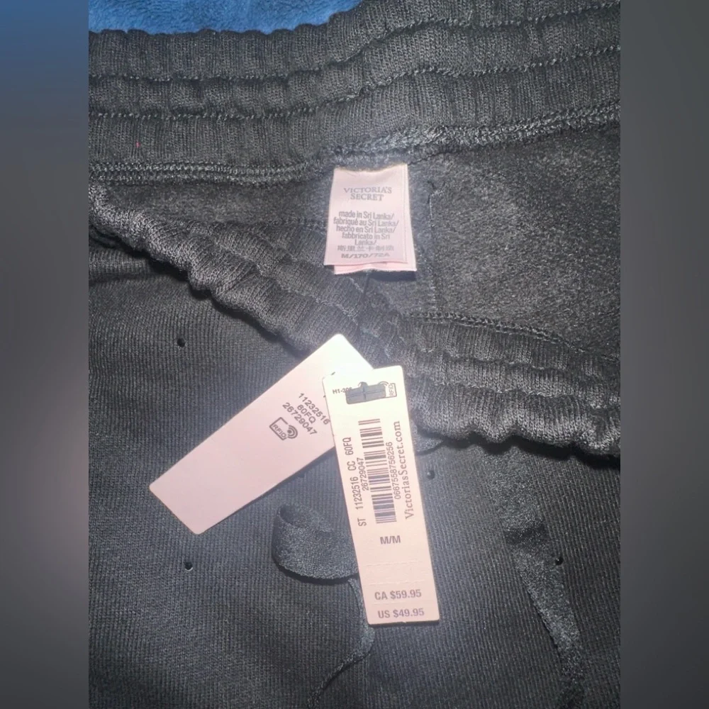 NWT Victoria’s Secret Women’s Black Rhinestone Studded Jogger Sweatpants Size M - Picture 3 of 5